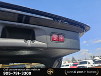 No accident Ontario vehicle with Lot of Options! Call (905) 791-3300 - Black Leather/ Leatherette in... (image 9)