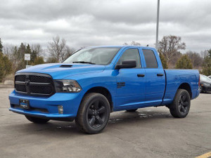 2021 RAM 1500 Express 4X4 | Night Edition | Sport Hood | CarPlay + Android | Rear Camera | and More !