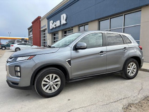 2021 Mitsubishi RVR SE