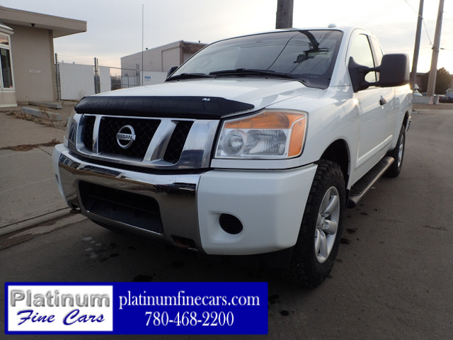 2013 Nissan Titan SV Extended Cab 4X4 in Cars & Trucks in Edmonton