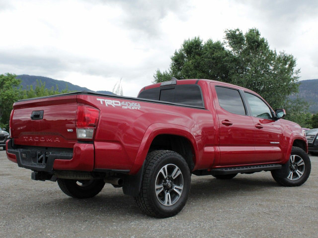 2017 Toyota Tacoma in Cars & Trucks in Penticton - Image 3