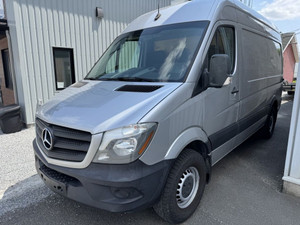 2018 Mercedes-Benz Sprinter Van 2500  DIESEL 3.0 L turbo  TOIT HAUT