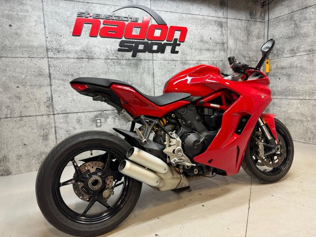 2018 DUCATI SUPERSPORT in Sport Touring in Laval / North Shore - Image 3