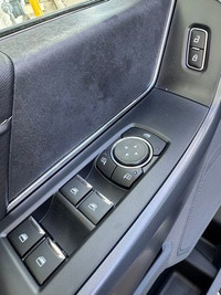 AMVIC Licensed Engine: V6 Cylinder Engine 3.5L L/100Km City: 9.8 L/100Km Hwy: 9.7 Safety Equipment A... (image 9)
