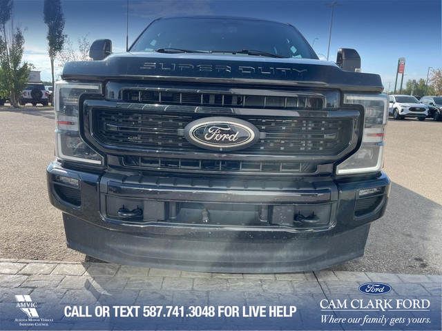 2022 Ford F-350 Lariat HEATED / COOLED SEATS | MOONROOF | REM... in Cars & Trucks in Red Deer - Image 2