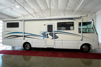 The 2002 National RV Sea Breeze LX 8311 is a well-rounded Class A motorhome designed for comfort and... (image 1)