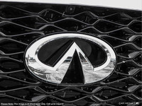 Every New and Executive Driven Demo at Hyatt Infiniti comes with all weather floor mats, wheel locks... (image 6)
