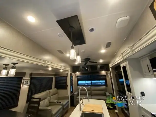 2021 Jayco Eagle 321RSTS in Travel Trailers & Campers in Truro - Image 82