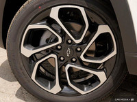 This Chevrolet Trax has a strong Turbocharged Gas 3-Cyl 1.2L/ engine powering this Automatic transmi... (image 5)