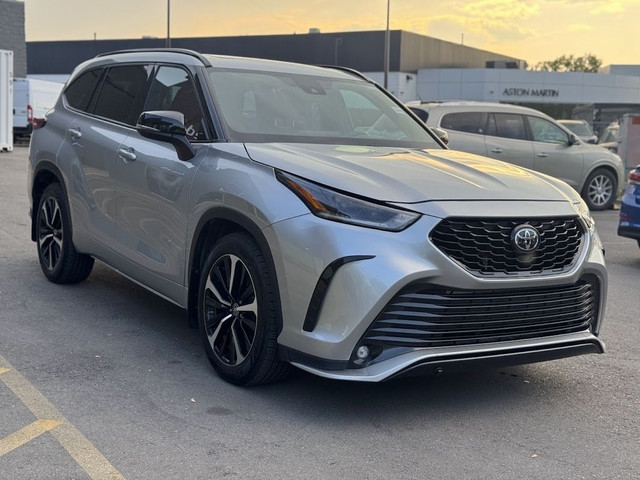 2021 Toyota Highlander XSE w/ AWD / LEATEHR / SUNROOF in Cars & Trucks in Calgary - Image 3