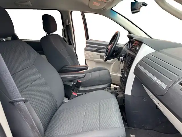 2010 Dodge Grand Caravan 4dr Wgn SE in Cars & Trucks in Calgary - Image 14