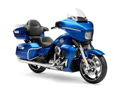 Talk with us about financing - trade up to your dream! 2025 Harley-Davidson Street Glide Ultra Featu...