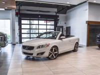 IMMACULATE | LOW LOW KMS | GARAGE KEPT | VERY RARE FIND Engine: Turbocharged Gas I5 2.5L/154 Other E... (image 2)