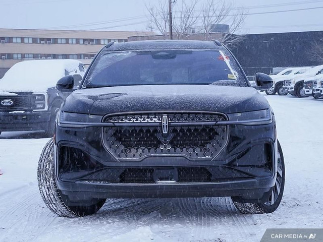 2025 Lincoln Nautilus Reserve Hybrid in Cars & Trucks in Edmonton - Image 2