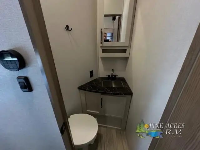 2025 Dutchmen RV Astoria 3603LFP (FULL BODY PAINT) in Travel Trailers & Campers in Truro - Image 18
