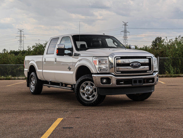 2016 Ford Super Duty F-350 Lariat Ultimate 6.7L in Cars & Trucks in Strathcona County - Image 2