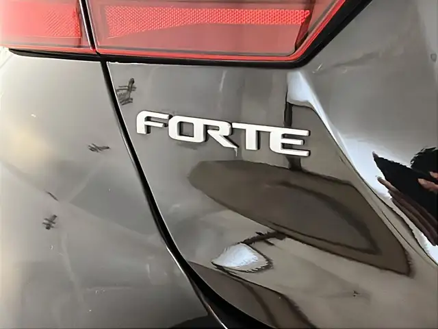 2022 Kia Forte EX in Cars & Trucks in Laval / North Shore - Image 23