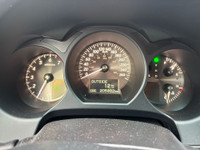 Engine: 4.6 L 8 Cylinder (image 8)