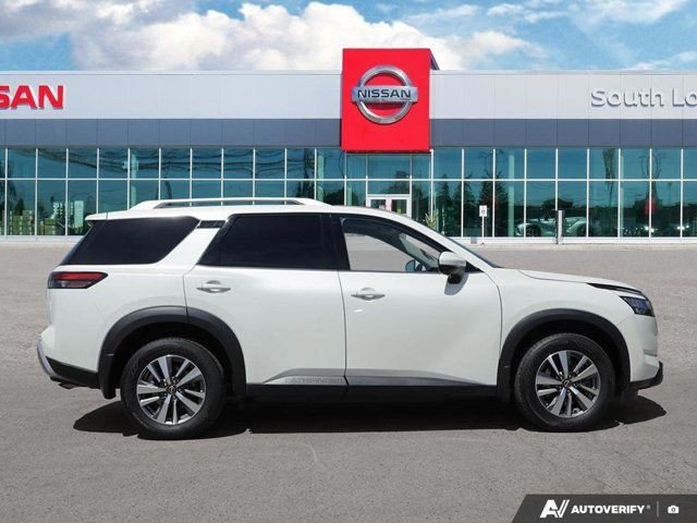 2023 Nissan Pathfinder SL | 4WD | 1 Owner | No Accidents | 8 in Cars & Trucks in London - Image 2
