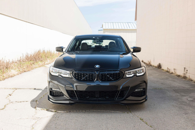 2019 BMW 3 Series 330i xDrive Sedan in Cars & Trucks in Edmonton - Image 3