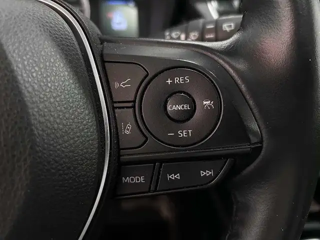 2022 Toyota Corolla Cross LE - AWD - VOLANT CHAUFFANT in Cars & Trucks in Québec City - Image 19