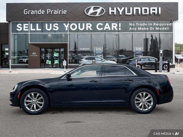 2020 Chrysler 300 300 Touring | AWD in Cars & Trucks in Grande Prairie - Image 3