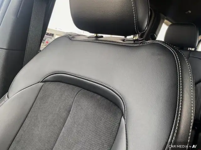 2025 Jeep Grand Cherokee L Altitude 4x4 Sunroof Nav Capable in Cars & Trucks in St. Albert - Image 24