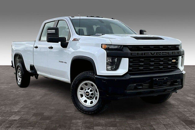2021 Chevrolet Silverado 3500 4wd Crewcab Wt in Cars & Trucks in Edmonton - Image 2