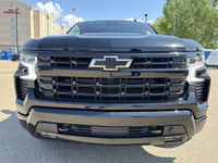 RST w/Z71 Off Road Package *10-Way Power Heated Driver Seat *40/20/40 Bench Split Seat *Heated Steer... (image 1)