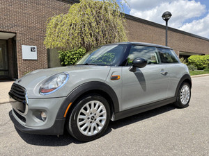 2016 MINI Cooper 6 Speed Manual * ONLY 91000KM