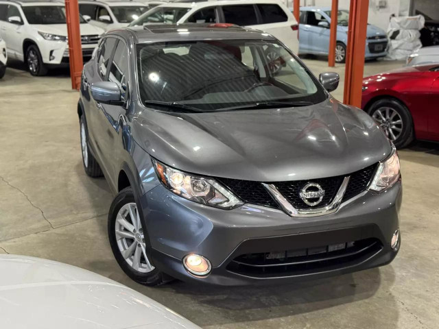 2017 NISSAN Qashqai SV in Cars & Trucks in City of Montréal - Image 4