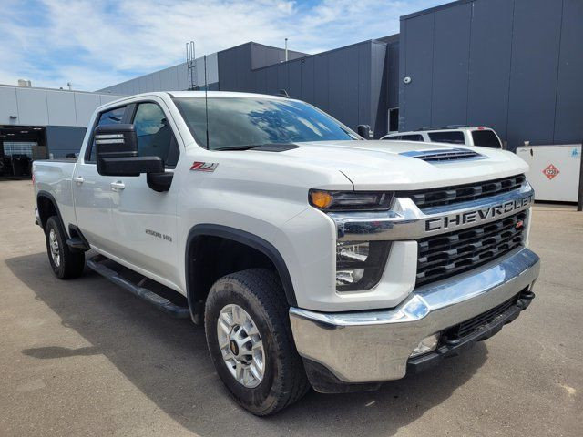 2023 Chevrolet Silverado 2500HD LT | 6.6L | CREW CAB | SHORT in Cars & Trucks in Calgary - Image 3