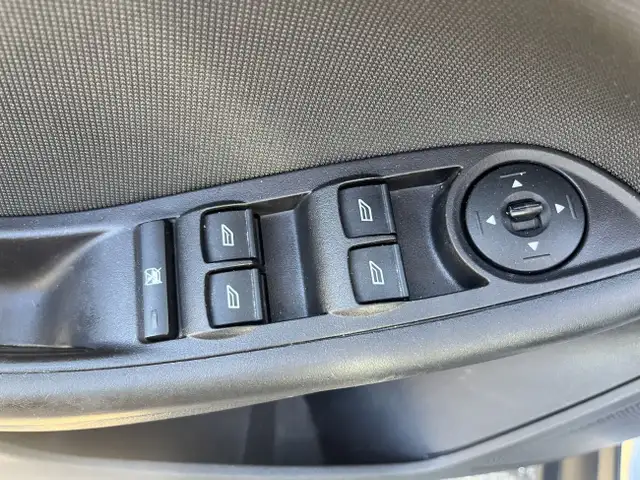 2014 Ford Focus SE in Cars & Trucks in Kitchener / Waterloo - Image 12