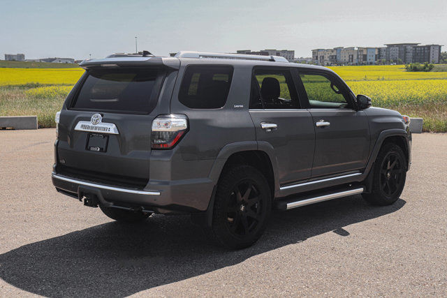 2016 Toyota 4Runner LIMITED 4X4 LEATHER SUNROOF LOW KMS in Cars & Trucks in Strathcona County - Image 4