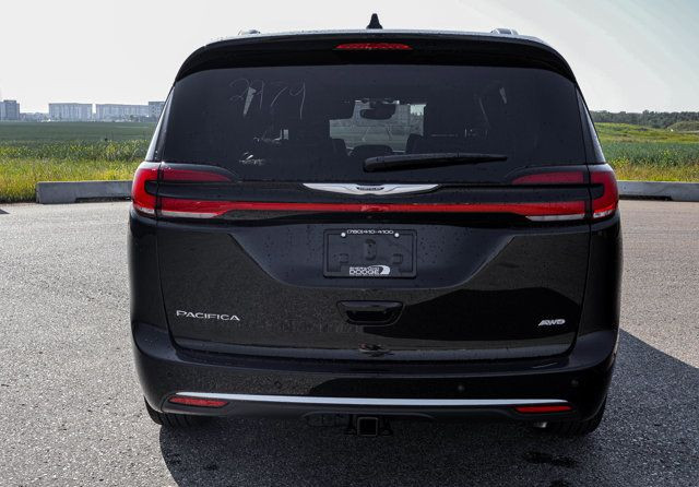 2025 Chrysler Pacifica Pinnacle in Cars & Trucks in Strathcona County - Image 3
