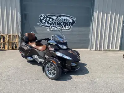 2012 Can-Am Spyder RT Limited SE5 Team Vincent Motorsports 2012 Canam Spyder RT Limited SE5 47328 km...