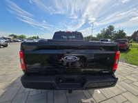 2022 Ford F-150 Supercrew 4x4 XLT with the 3.5L Ecoboost only 69,000kms on this unit! Front Bucket S... (image 5)