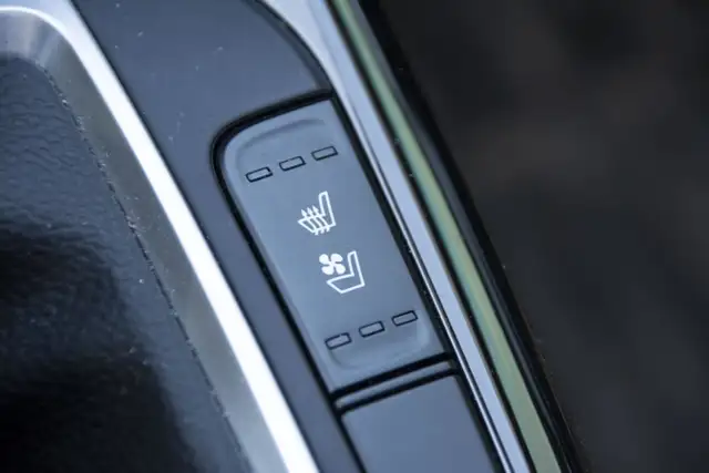2024 KIA FORTE GT in Cars & Trucks in Oshawa / Durham Region - Image 37