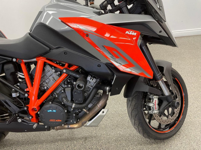 2016 KTM 1290 Super Duke GT ABS - V5066 - -No Payments for 1 Yea in Touring in Markham / York Region - Image 4