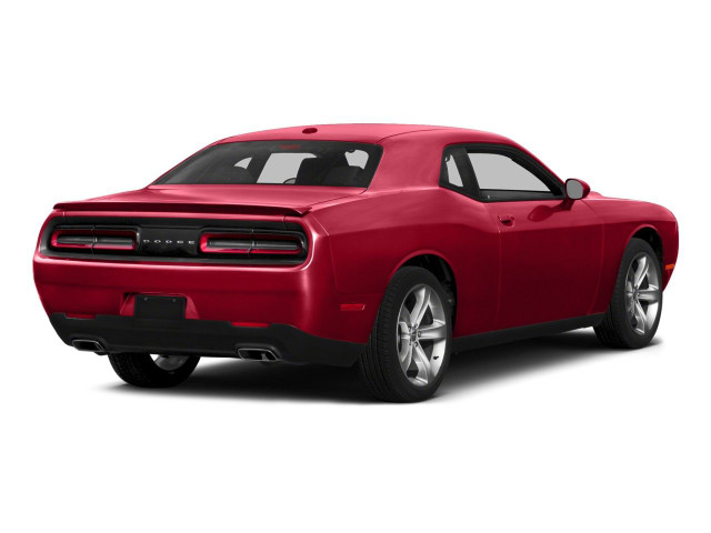 2015 Dodge Challenger in Cars & Trucks in Chatham-Kent - Image 2