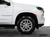 2022 Chevrolet Suburban LT 4WD DURAMAX Diesel 3.0, Summit White on black Leather, Second Row Bucket... (image 4)