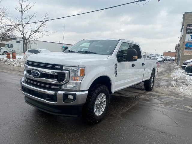  2020 Ford F-350 XLT Crew Cab Long Box 4WD in Cars & Trucks in City of Toronto - Image 3