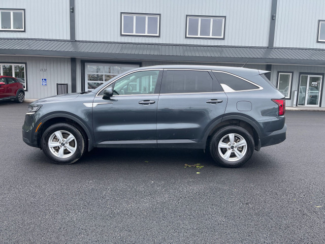 2021 Kia Sorento 2.5L LX+ 7 PASSENGER!!HEATED SEATS, HEATED W... in Cars & Trucks in Annapolis Valley