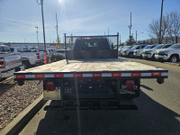 2023 Ford Super Duty F-550 DRW XLT 4WD Crew Cab 203" WB 84" CA, 6.7L V8 Diesel, 12ft Deck, Extra Hea... (image 3)