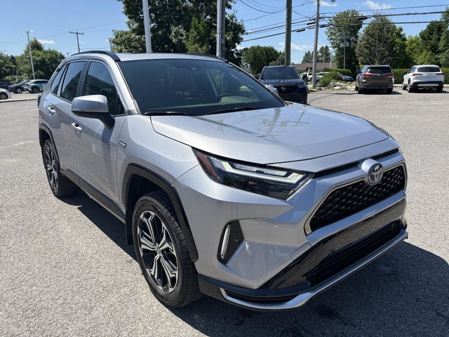 Toyota RAV4 PRIME XSE 2024 - COMME NEUF - in Cars & Trucks in Québec City - Image 4
