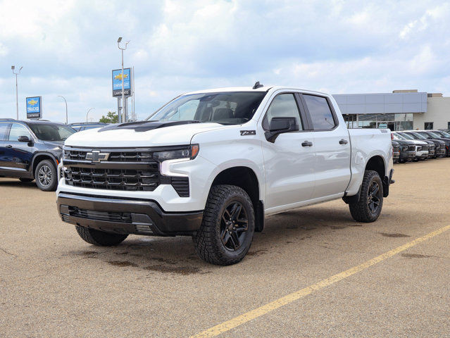 2025 Chevrolet Silverado 1500 2LT Trail Boss 6.2L in Cars & Trucks in Edmonton - Image 4