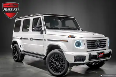 2025 Mercedes-Benz G580eMANUFAKTUR Opalite White on Black/Silver Pearl Leather interior FACTORY OPTI...