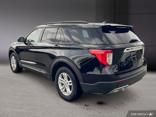 2023 Ford Explorer XLT | Panoramic Sunroof | Leather | Captain in Cars & Trucks in Cambridge - Image 3