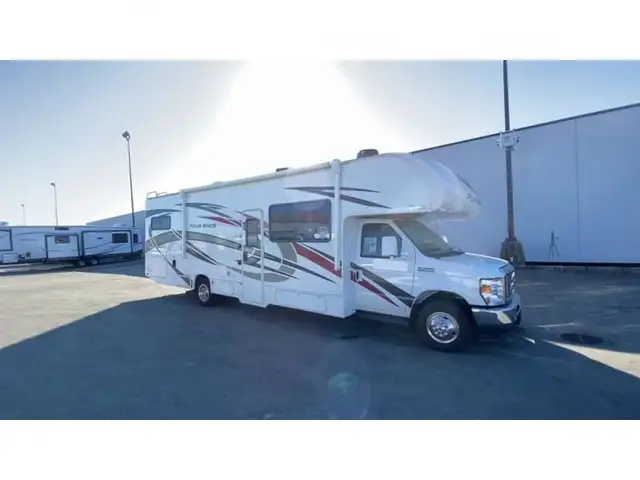 2023 Thor Motor Coach Four Winds 31EV in RVs & Motorhomes in Abbotsford - Image 4