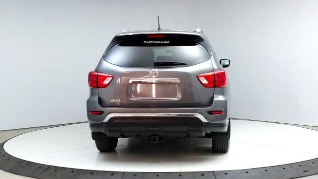 2017 Nissan Pathfinder in Cars & Trucks in Lethbridge - Image 4